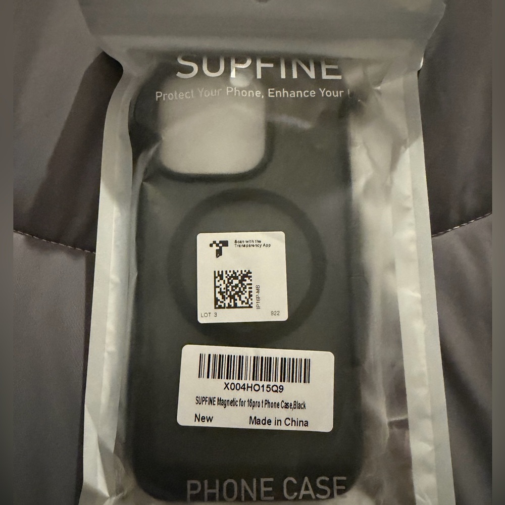 iPhone 16 Pro Phone case with MagSafe